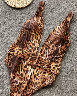 Costum de baie intreg cu decolteu J’adore Leopard