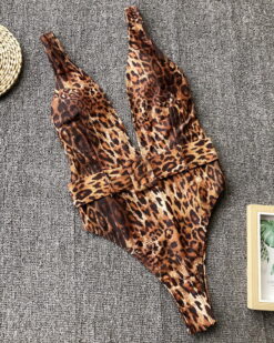 Costum de baie intreg cu decolteu J’adore Leopard